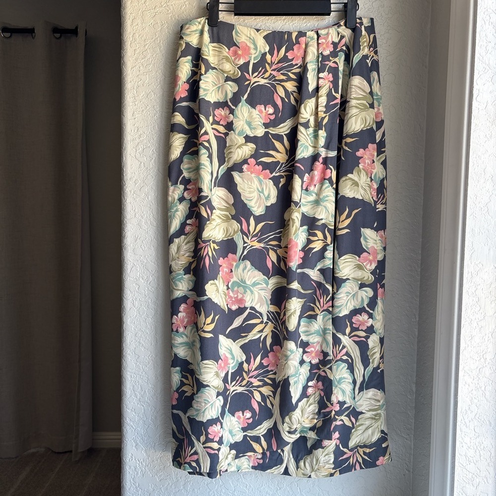 Women 14 Midi Skirt Vintage Floral Silk Navy Tropical Wrap‎ Front Pleat Vacation